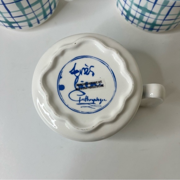 Anthropologie Tres Bien Mugs set of 3 - Picture 5 of 7